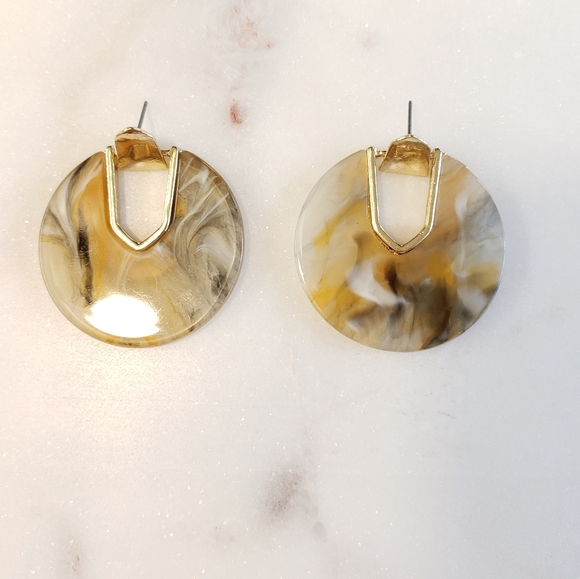 New Anthropologie Resin Earrings - Picture 2 of 4